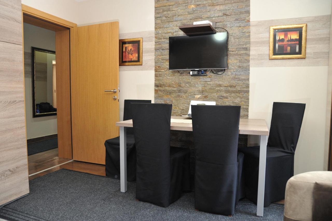 Apartments Zivkovic, Milmari D كوباونيك المظهر الخارجي الصورة