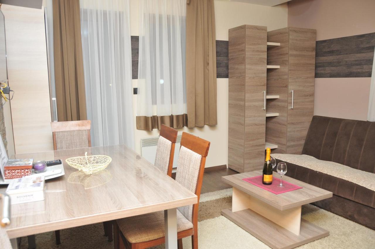 Apartments Zivkovic, Milmari D كوباونيك المظهر الخارجي الصورة